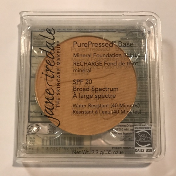 SWEET HONEY PurePressed Base Foundation - Picture 2 of 3